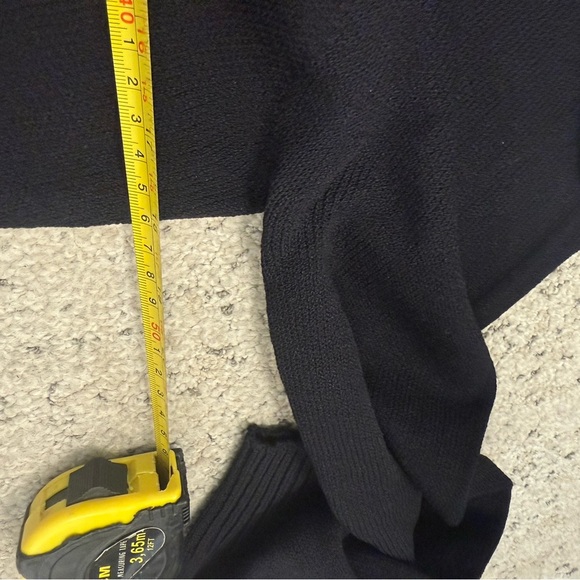 St. John Sport L very good vintage condition Black V-Neck Sweater Elegant Knit - Picture 13 of 16